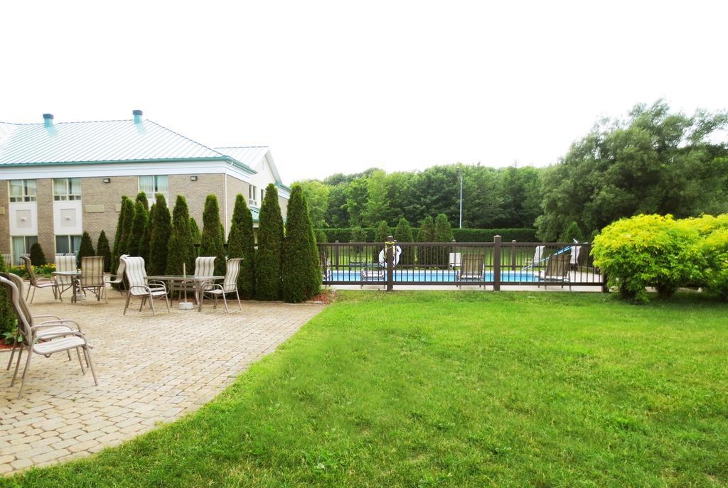 Days Inn By Wyndham Montmagny Extérieur photo