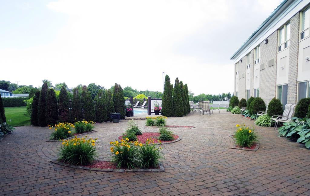 Days Inn By Wyndham Montmagny Extérieur photo
