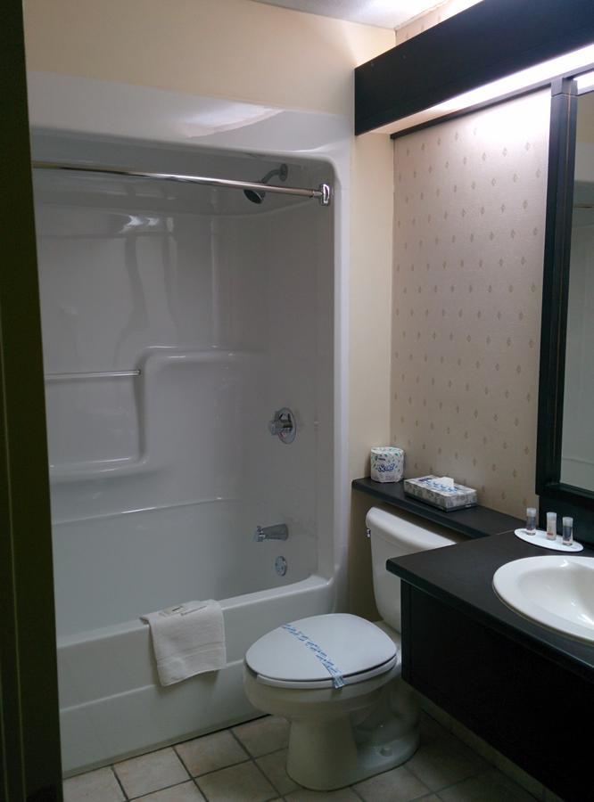 Days Inn By Wyndham Montmagny Extérieur photo