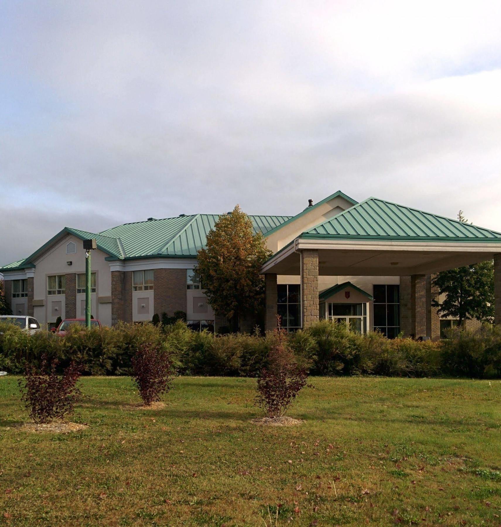 Days Inn By Wyndham Montmagny Extérieur photo